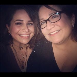 Meet your Posher, Elvira